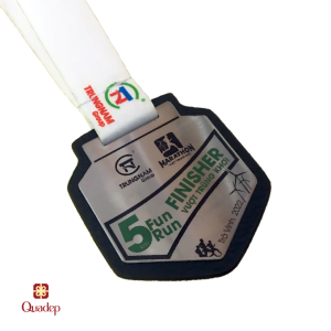 Huy chương da phối inox