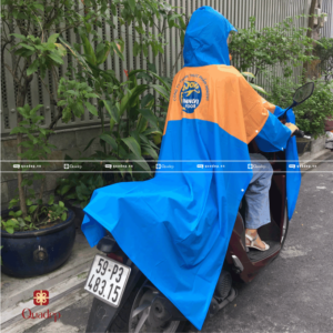 áo mưa nhựa cánh dơi phối màu quadep 1