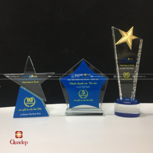 Kỷ niệm chương pha lê Bảo Việt - thiết kế theo yêu cầu