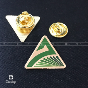 huy hiệu đồng ăn mòn