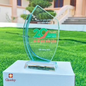 Tỉnh Ủy Đắk Nông Báo Đắk Nông - Cúp Lưu Niệm