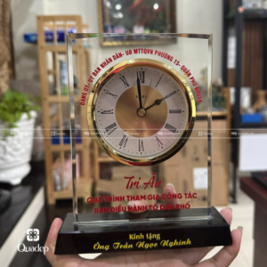 Cúp Lưu Niệm - Quà Tặng Đồng Hồ Để Bàn