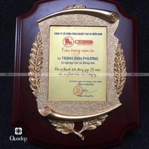 bảng biểu trưng vàng cao cấp