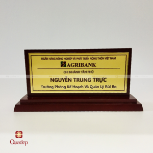 bảng chức danh để bàn đẹp