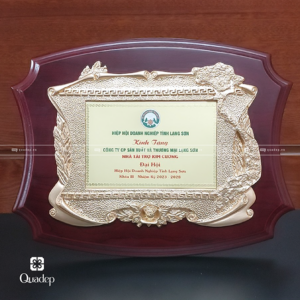 bảng tôn vinh tri ân nhà tài trợ