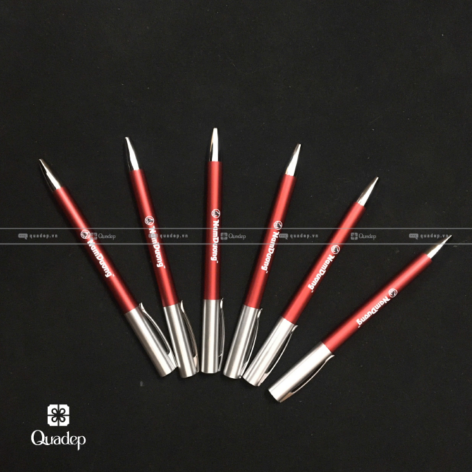 bút bi in theo yêu cầu tphcm (1)