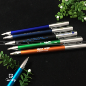 bút bi kim loại quà tặng vặn nắp