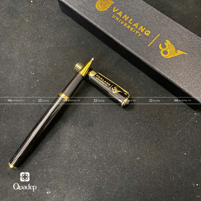bút kim loại có nắp đậy (1)