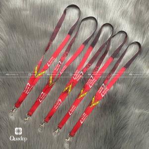 day-deo-bang-ten-nhan-vien