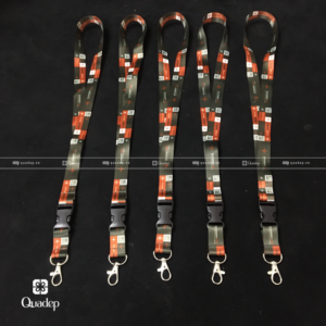 day-deo-the-nhan-vien-in-logo-cong-ty