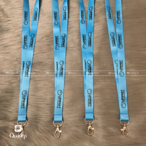 day-deo-the-nhan-vien-in-logo-cong-ty