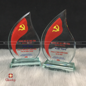 Kỷ Niệm Chương Thủy Tinh Hình Ngọn Lửa