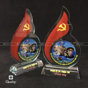 Alternative view of Trophy Lưu Niệm In Hình Bác Hồ