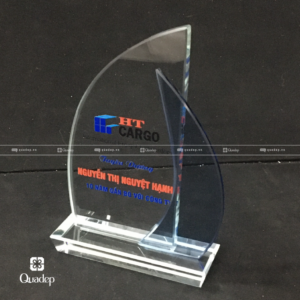 Alternative view of Cúp Vinh Danh Nhân Viên HT CARGO - Cúp Lưu Niệm