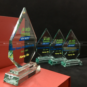 Alternative view of Cúp Lưu Niệm Thủy Tinh - Hội Tennis Văn Mười