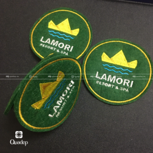 lot-ly-vai-ni-theu-logo-lamori resort&spa