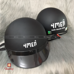 mũ bảo hiểm màu đen nhám in logo (1)