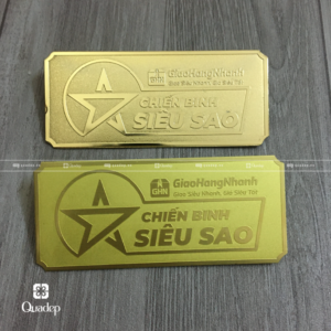 Huy Hiệu Kim Loại Cài Áo Giao Hàng Nhanh