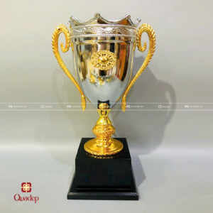 Alternative view of Cúp Thể Thao Lưu Niệm