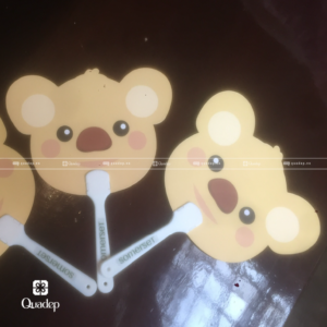 Alternative view of Quạt Giấy Cầm Tay Hình Gấu