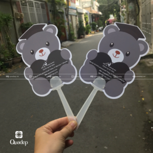 Quạt Giấy Cán Nhựa In Hình