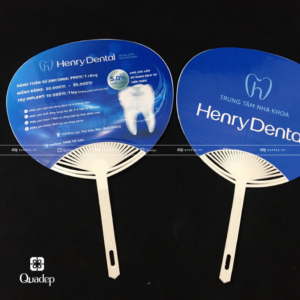 Alternative view of Quạt Nhựa Nan Hoa Quảng Cáo Nha Khoa