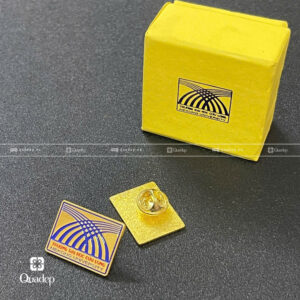 Alternative view of Địa Chỉ Làm Huy Hiệu Trường Đại Học Mạ Vàng