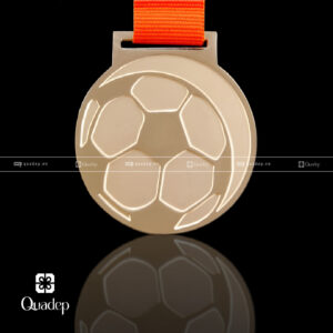 Alternative view of Huy Chương Bóng Đá
