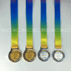 Alternative view of Huy Chương 7 Màu Mẫu Mới 2026