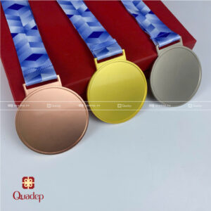 Huy Chương Phôi Tròn Cổ Điển Mẫu Mới 2026