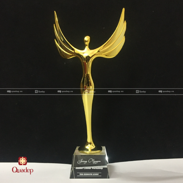 Trophy Lưu Niệm - Salon Hairdressing - Ảnh 3