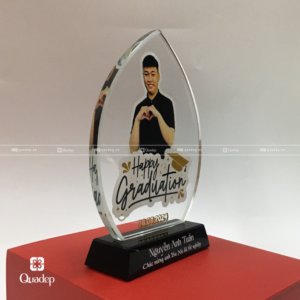 Alternative view of Trophy Lưu Niệm In Hình Mừng Tốt Nghiệp