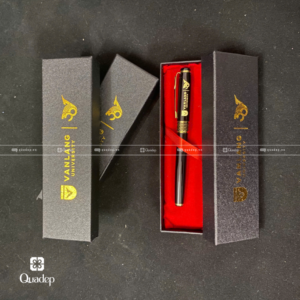 bút ký kim loại khắc logo màu vàng (1)