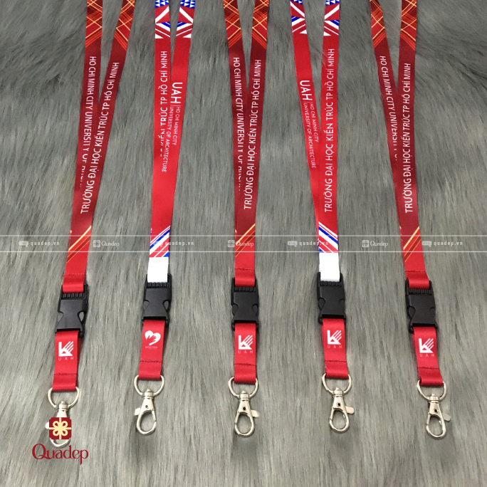 day-deo-the-in-ten-truong-dai-hoc