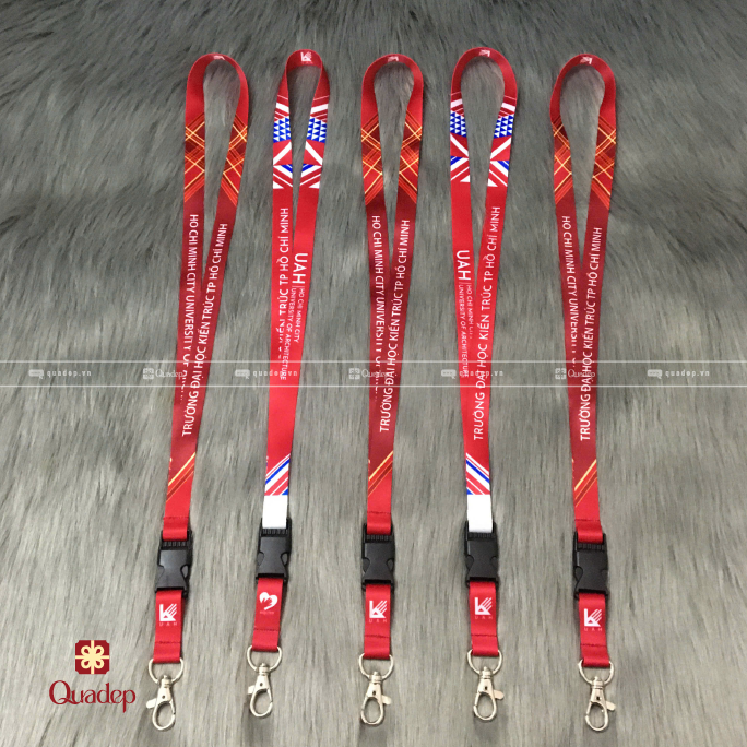 day-deo-the-in-ten-truong-dai-hoc