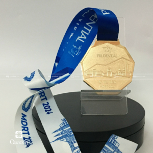 huy chương chạy bộ Prudential (4)