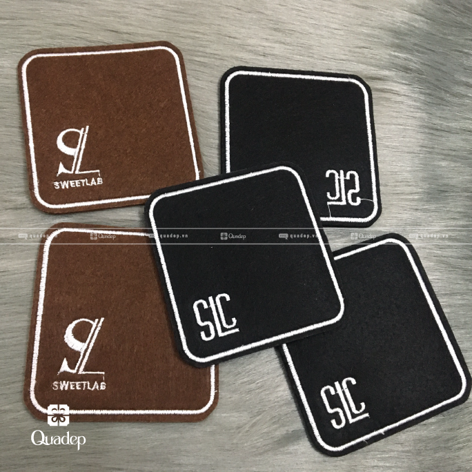 lot-ly-vai-ni-theu-logo-theo-yeu-cau