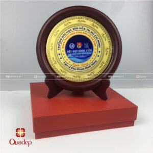 Biểu Trưng Gỗ Đồng Trường Đại Học Văn Hóa TPHCM