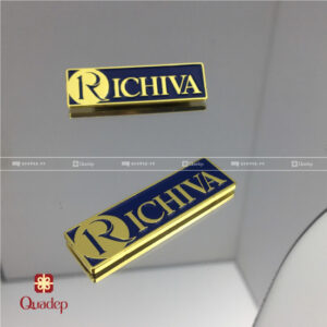 Huy Hiệu Logo Đúc Khuôn Công Ty Richiva