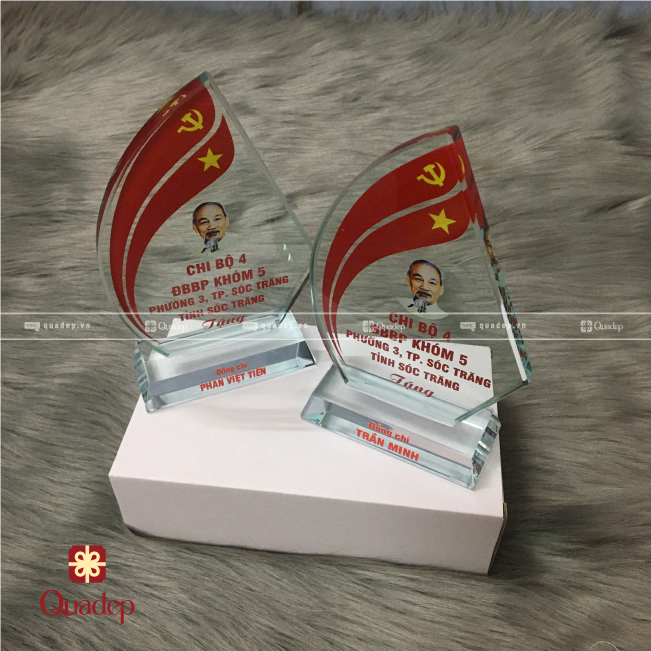 Kỷ Niệm Chương Thủy Tinh/Pha Lê Cánh Buồm - Ảnh 3